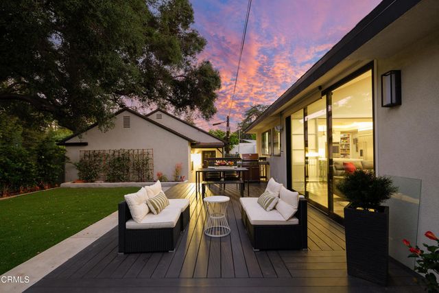 4428 Oakwood Avenue, La Canada Flintridge, CA 91011