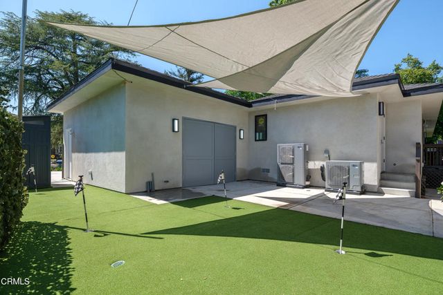 4428 Oakwood Avenue, La Canada Flintridge, CA 91011