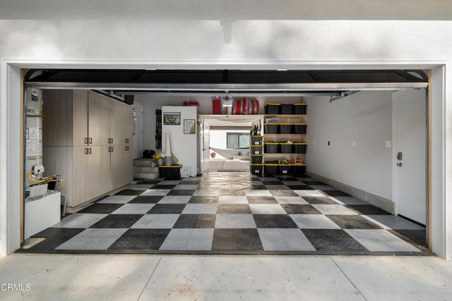 4428 Oakwood Avenue, La Canada Flintridge, CA 91011