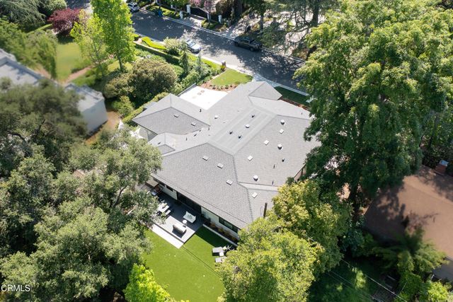 4428 Oakwood Avenue, La Canada Flintridge, CA 91011