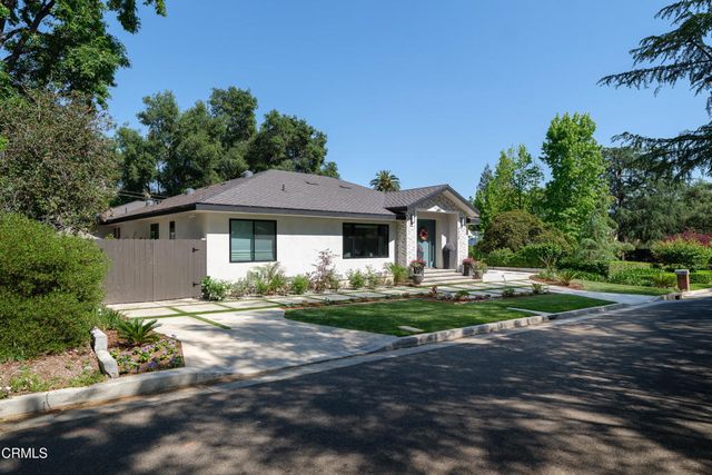 4428 Oakwood Avenue, La Canada Flintridge, CA 91011