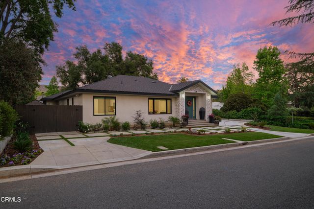 4428 Oakwood Avenue, La Canada Flintridge, CA 91011