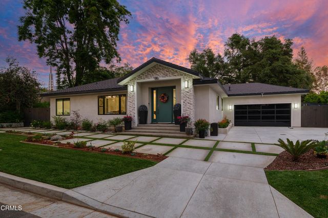 4428 Oakwood Avenue, La Canada Flintridge, CA 91011
