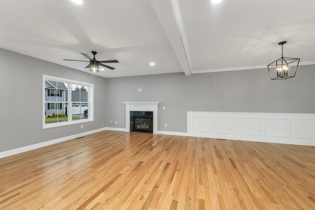 8 Shelburne Lane, Concord, NH 03301