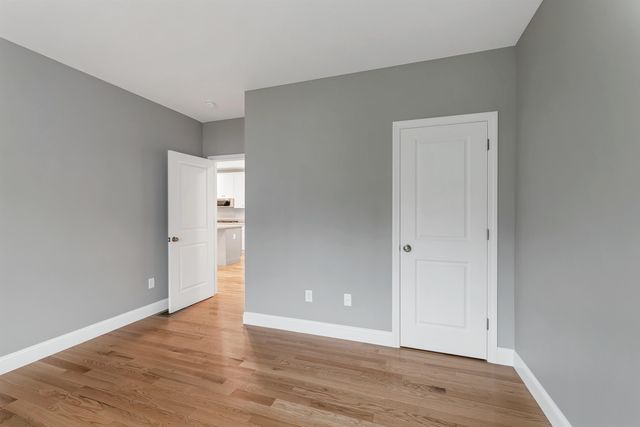 8 Shelburne Lane, Concord, NH 03301