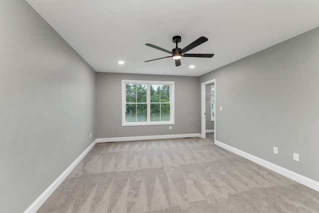 8 Shelburne Lane, Concord, NH 03301