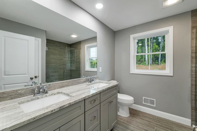 8 Shelburne Lane, Concord, NH 03301