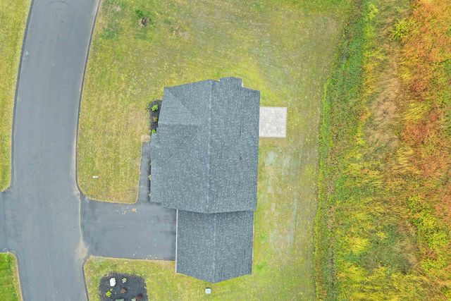 8 Shelburne Lane, Concord, NH 03301