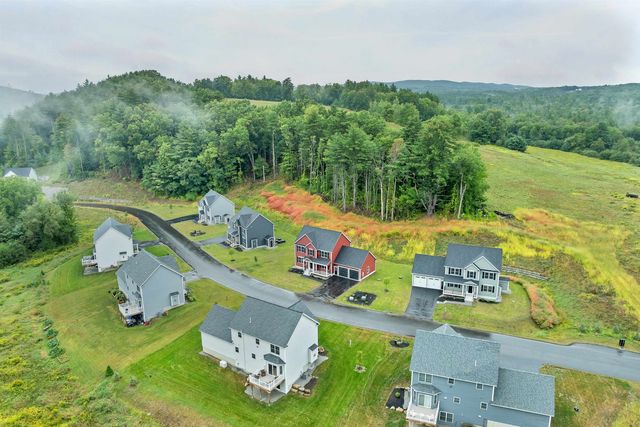 8 Shelburne Lane, Concord, NH 03301