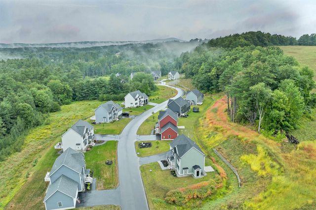 8 Shelburne Lane, Concord, NH 03301