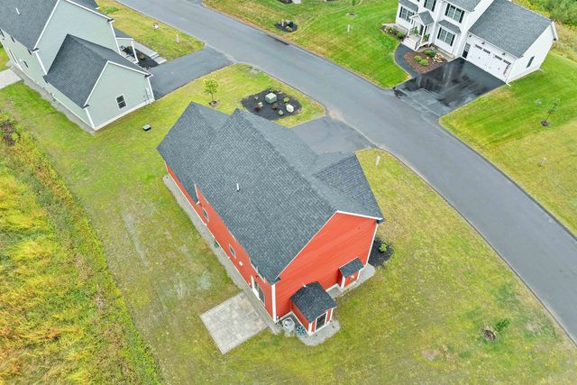 8 Shelburne Lane, Concord, NH 03301
