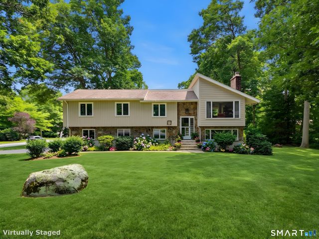 55 Greencliff Drive, East Lyme, CT 06357
