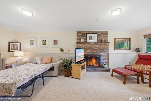 55 Greencliff Drive, East Lyme, CT 06357