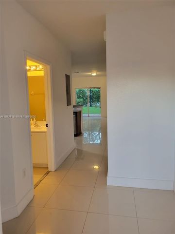 8500 SW 150th Ave 2, Miami, FL 33193