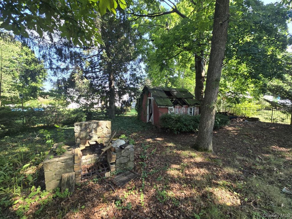 59 Cornell Street, East Northport, NY 11731 — photo 4