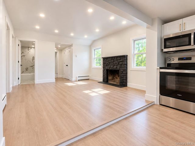 65 Glenwood Road, Monroe, NY 10950