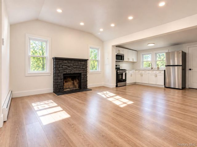 65 Glenwood Road, Monroe, NY 10950