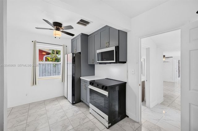 1836 SW 9th Avenue, Fort Lauderdale, FL 33315