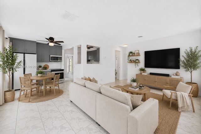 1836 SW 9th Avenue, Fort Lauderdale, FL 33315