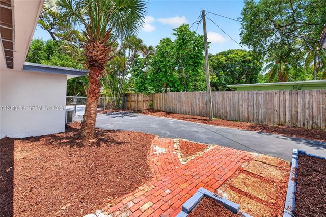 1836 SW 9th Avenue, Fort Lauderdale, FL 33315