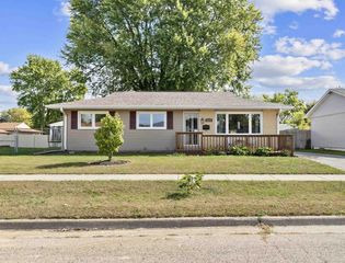 2219 Pioneer Road, Janesville, WI 53546