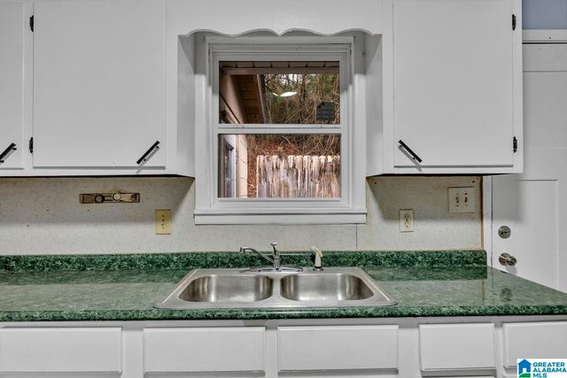 1056 SHARON BOULEVARD, Dora, AL 35062