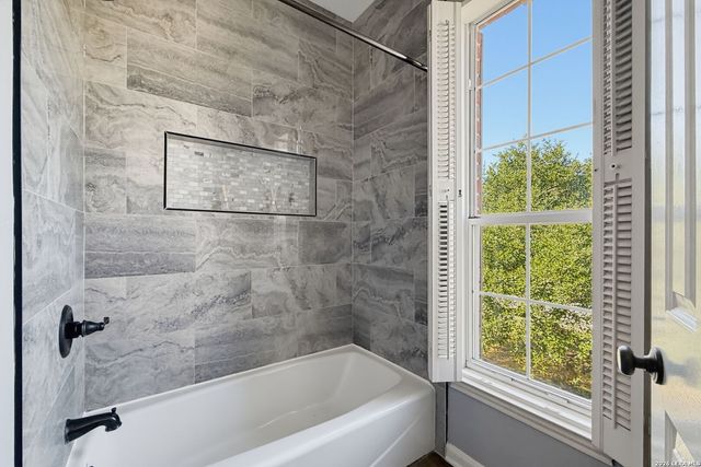 120 MERRY TRL, San Antonio, TX 78232