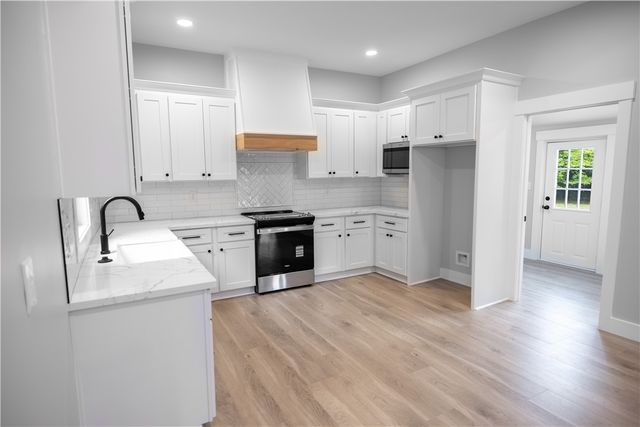 2817 BROADWAY LAKE Road, Anderson, SC 29621
