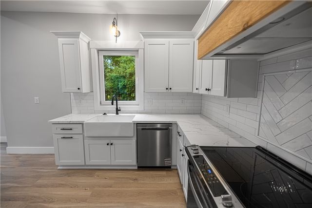 2817 BROADWAY LAKE Road, Anderson, SC 29621