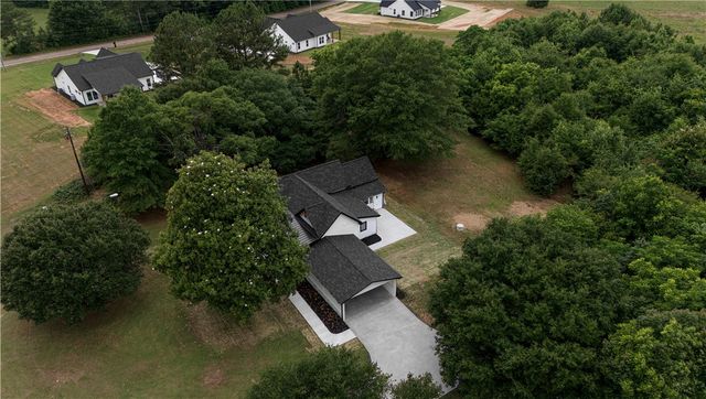 2817 BROADWAY LAKE Road, Anderson, SC 29621