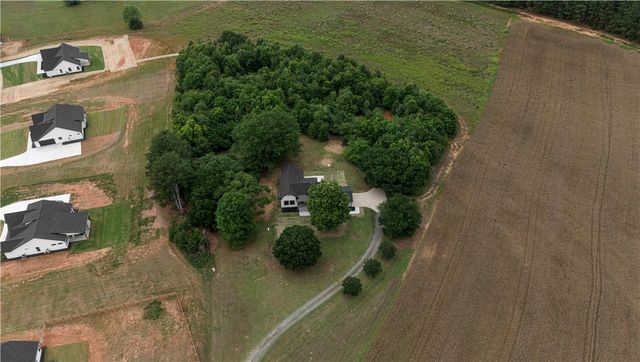 2817 BROADWAY LAKE Road, Anderson, SC 29621
