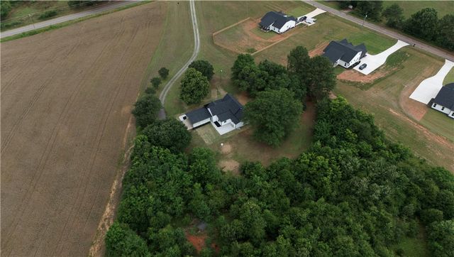 2817 BROADWAY LAKE Road, Anderson, SC 29621
