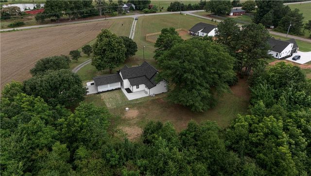 2817 BROADWAY LAKE Road, Anderson, SC 29621