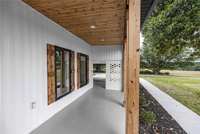 2817 BROADWAY LAKE Road, Anderson, SC 29621