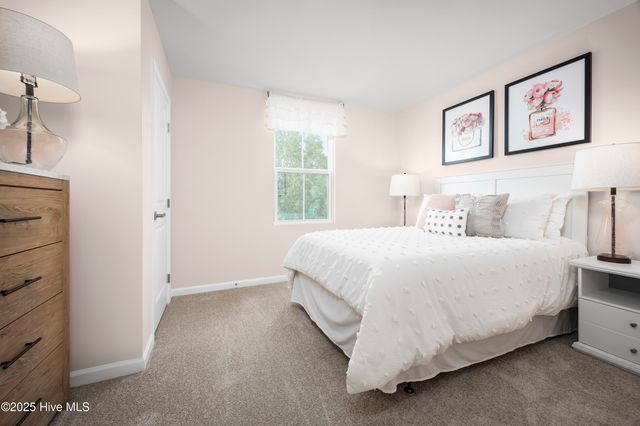 8044 Sterling Oak Drive NW, Ash, NC 28420