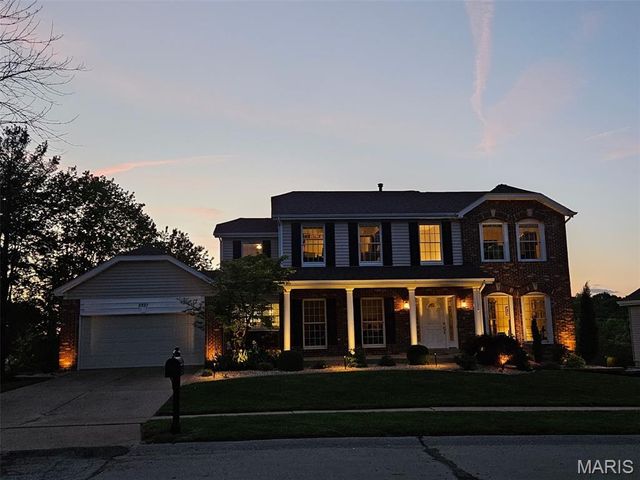 2821 Championship Boulevard, St Louis, MO 63129