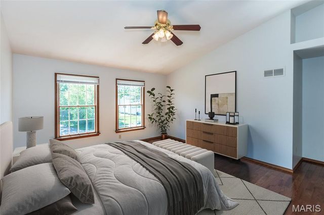 2821 Championship Boulevard, St Louis, MO 63129