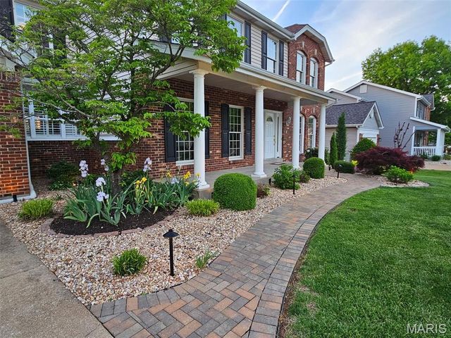 2821 Championship Boulevard, St Louis, MO 63129