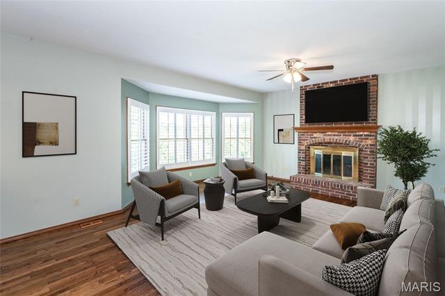 2821 Championship Boulevard, St Louis, MO 63129