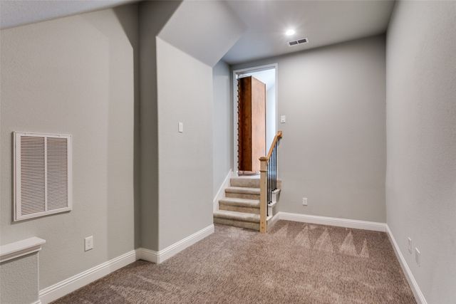 529 Inwood Street, Benbrook, TX 76126