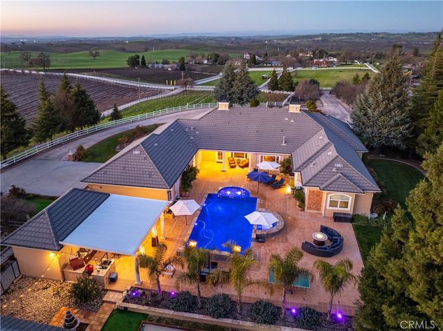 5315 El Pomar Drive, Templeton, CA 93465