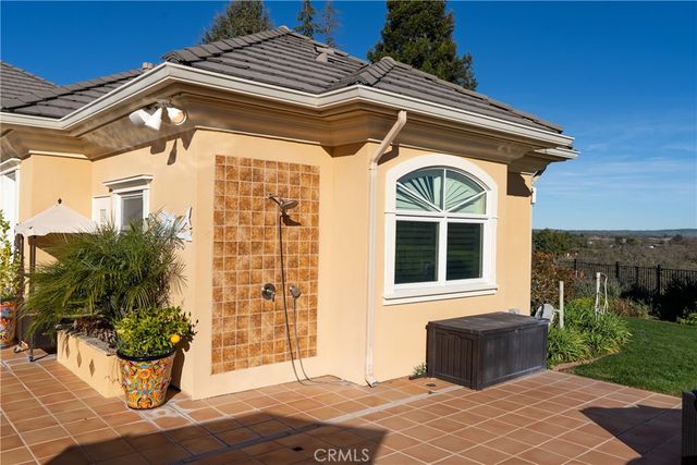 5315 El Pomar Drive, Templeton, CA 93465