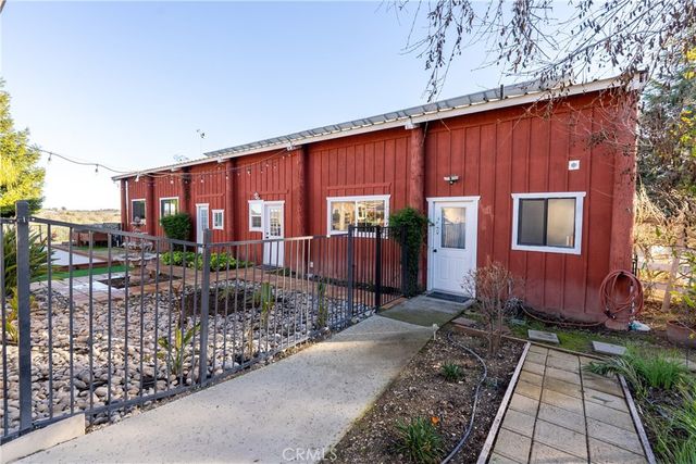 5315 El Pomar Drive, Templeton, CA 93465