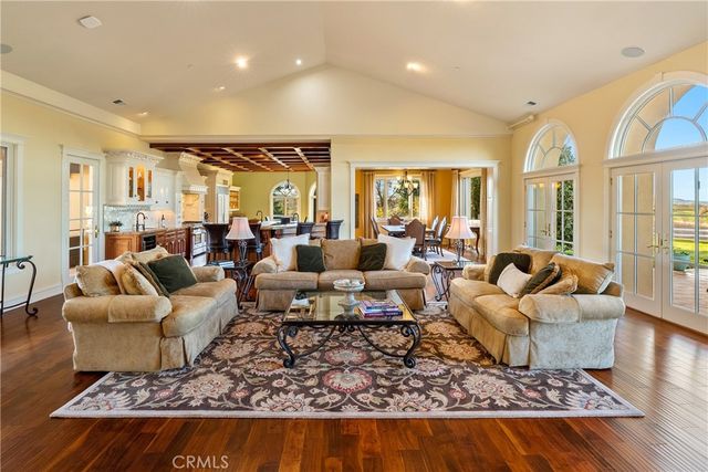 5315 El Pomar Drive, Templeton, CA 93465