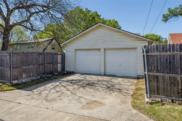 2716 Catalina Drive, Mesquite, TX 75150