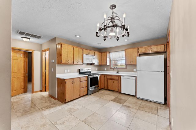 275 Diana Drive, Ozark, MO 65721