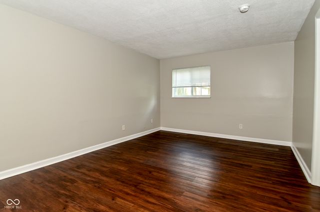 1691 Roosevelt Drive, Greenfield, IN 46140