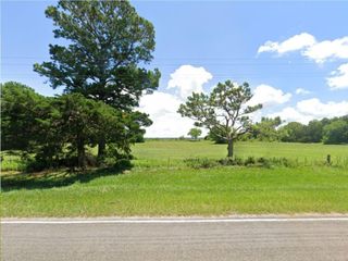 4251 S Main Street, Anahuac, TX 77514