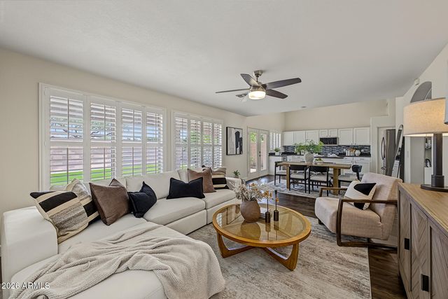 10102 E OLLA Avenue, Mesa, AZ 85212