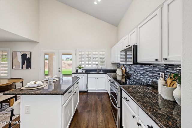 10102 E OLLA Avenue, Mesa, AZ 85212